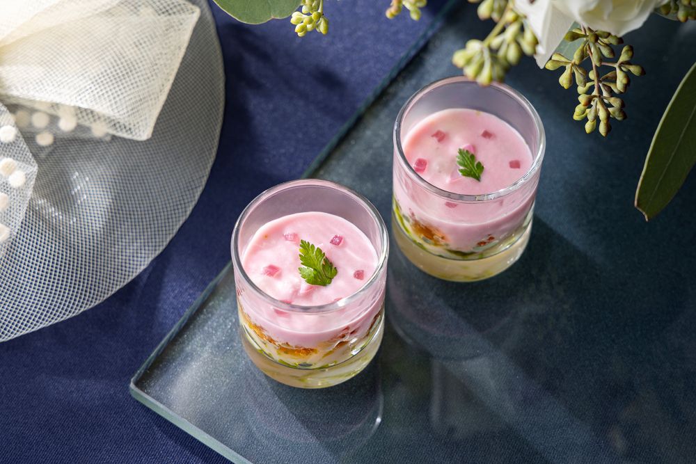 「桜ストロベリーアフタヌーンティー with ロンジン」イメージ