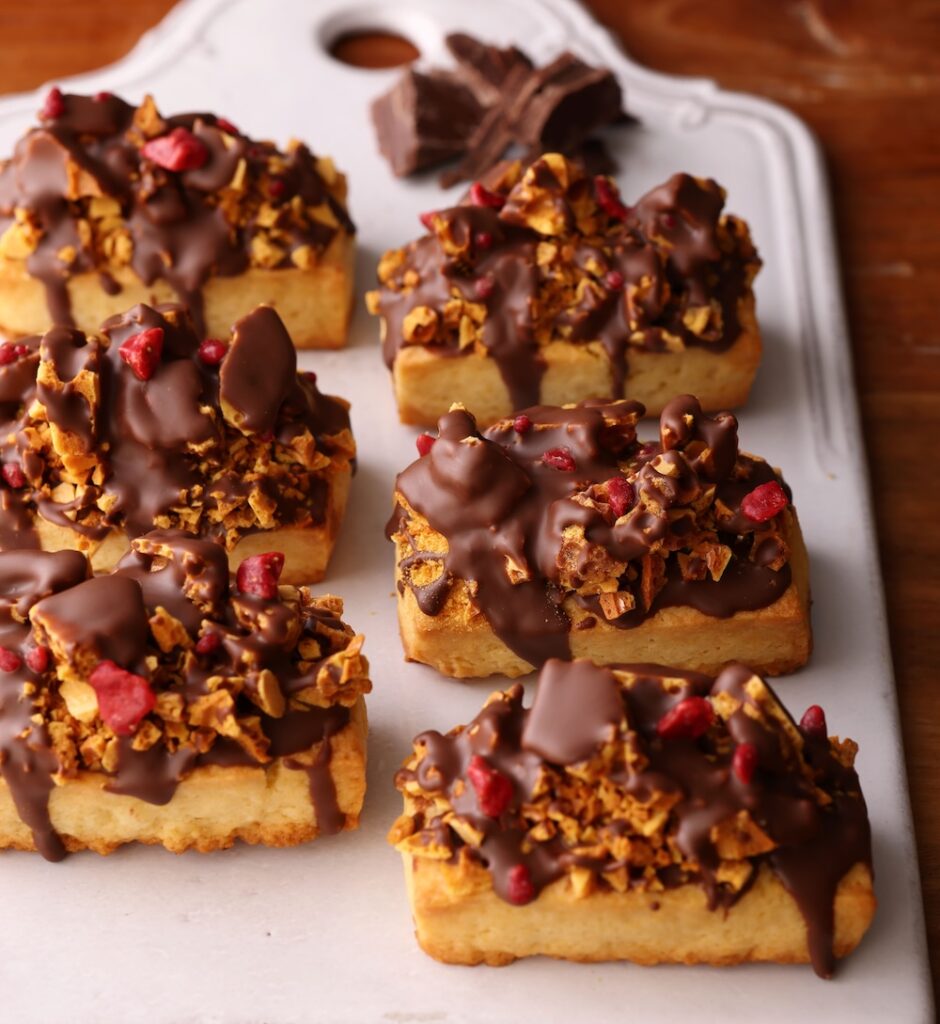 「ハニカムトフィー&チョコレートのプティスコーン」税込み290円