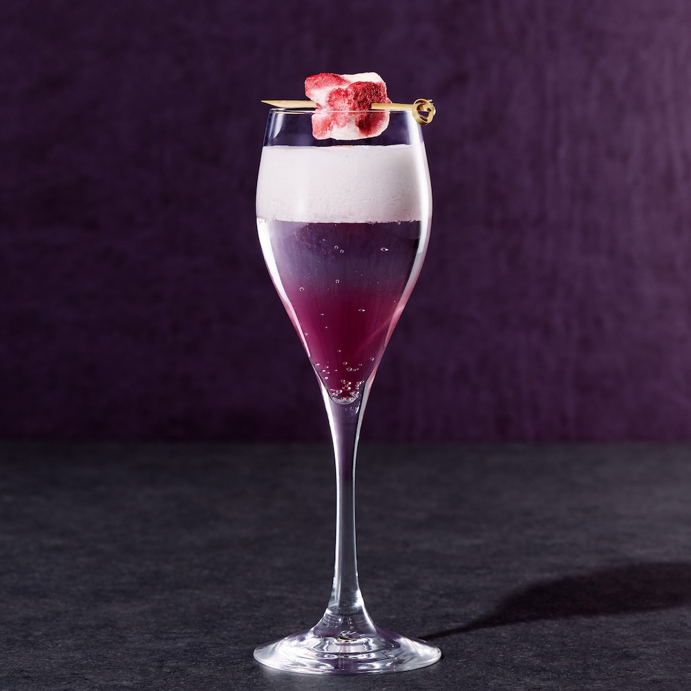 「桜 アリュール ストロベリー フィズ」店内利用・税込み2,500円