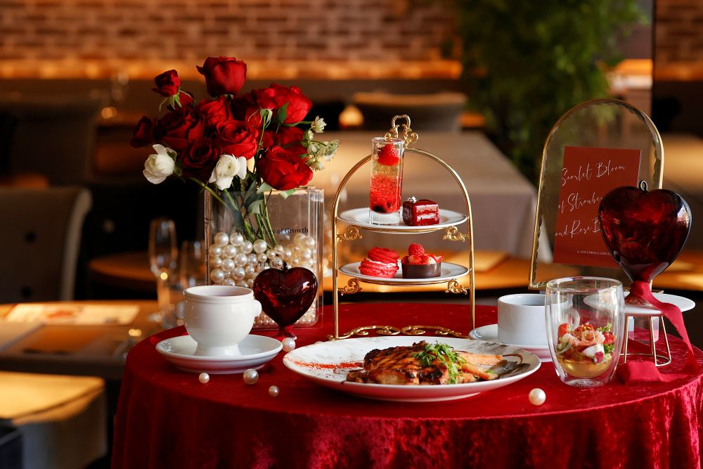 「ミニアフタヌーンティー付きコース」税込み7,000円（サービス料含む）