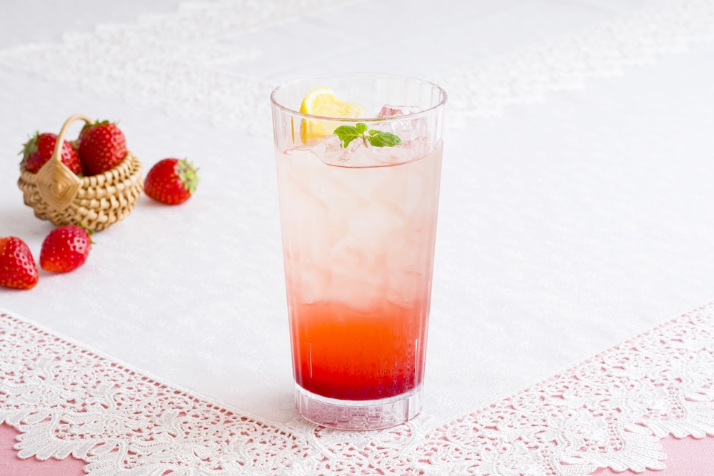 「ストロベリーレモネード（イートイン）」税込み858円