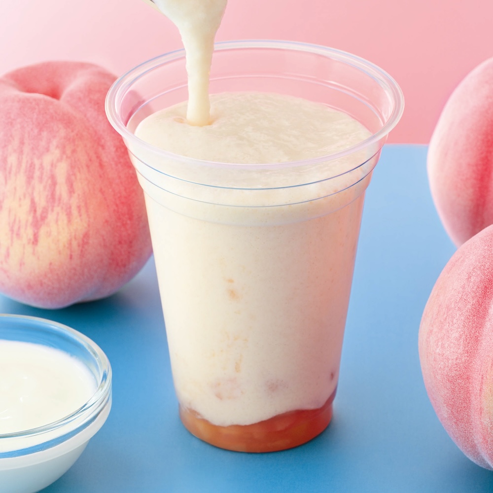 「白桃＆ヨーグルトスムージー」税込み590円〜