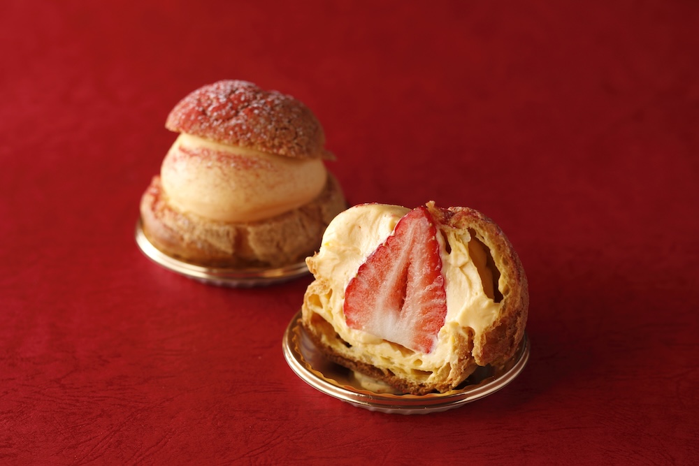 「埼玉県産“あまりん”のシュークリーム」および「兵庫県産“ロイヤルクイーン”のシュークリーム」各・税込み918円