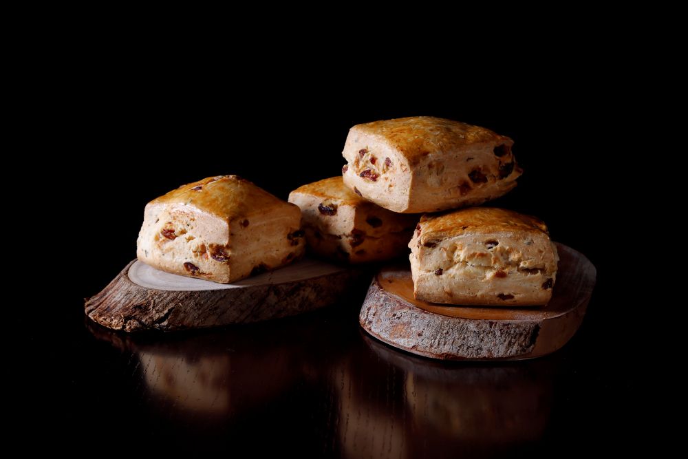 「桜とクランベリーのスコーン」イメージ