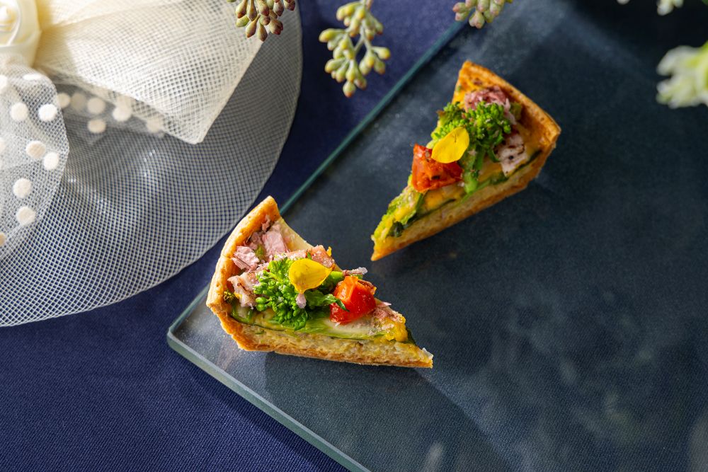 「桜ストロベリーアフタヌーンティー with ロンジン」イメージ