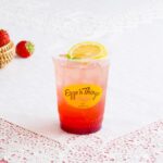 「ストロベリーレモネード（テイクアウト）」税込み842円