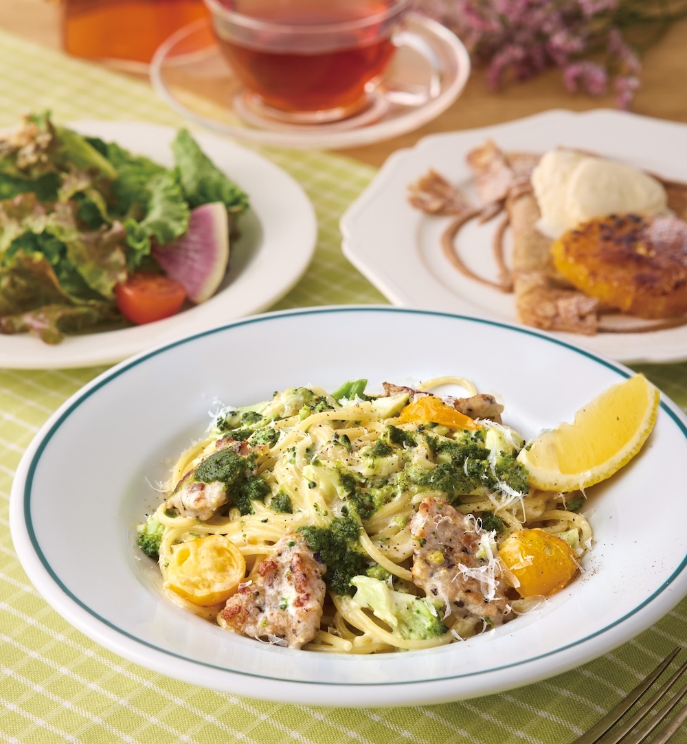 「パスタ　サルシッチャとイエローチェリートマトのレモンクリームソース」お茶付き・税込み1,683円