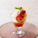 「苺と不知火のプチパフェ」単品・税込み825円〜