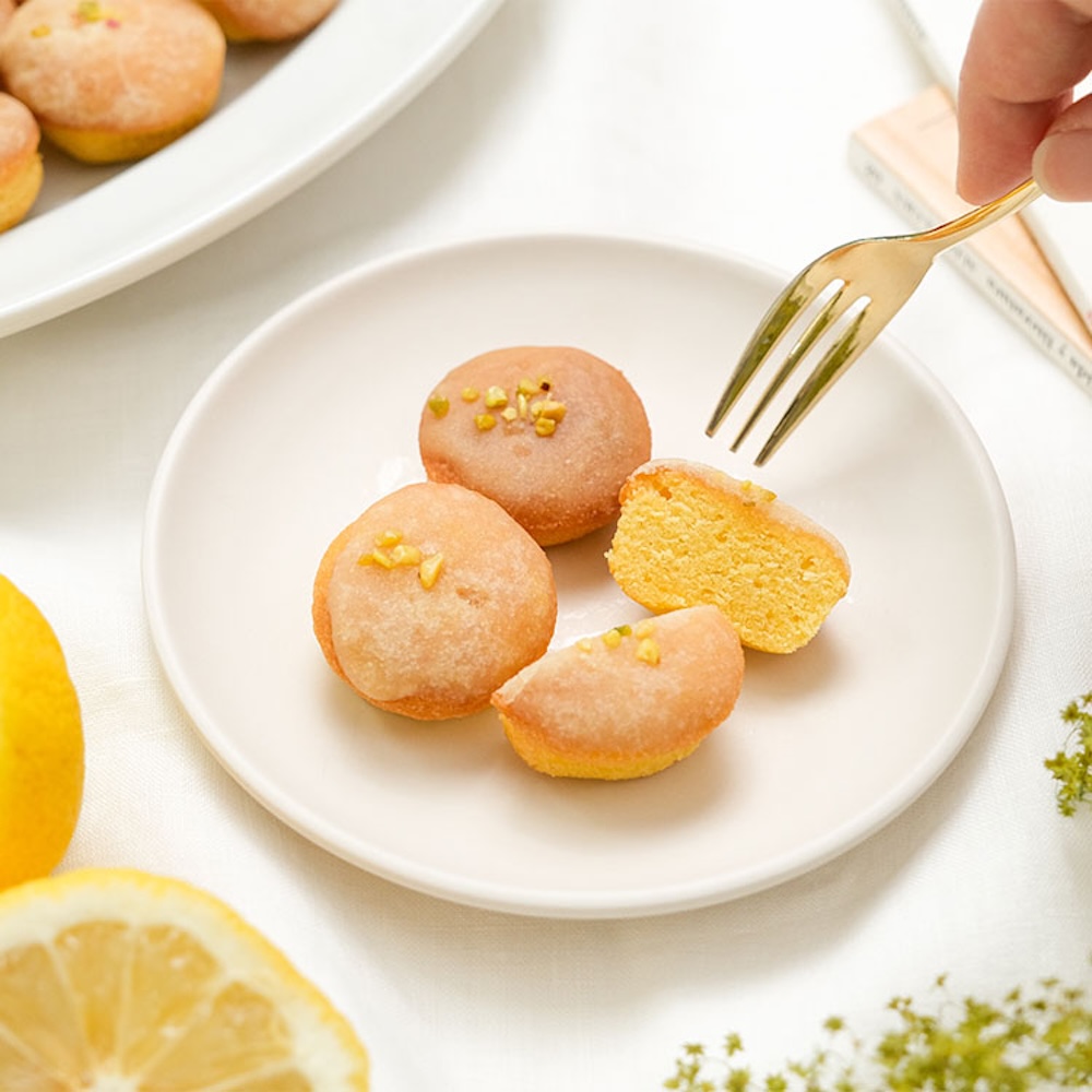 「瀬戸内レモンのひとくちケーキ」イメージ