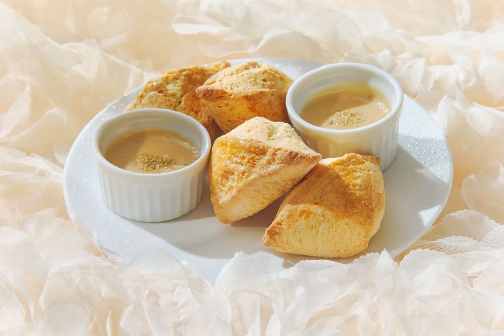 「フラワーマルシェアフタヌーンティー」税込み5,100円～（サービス料含む）