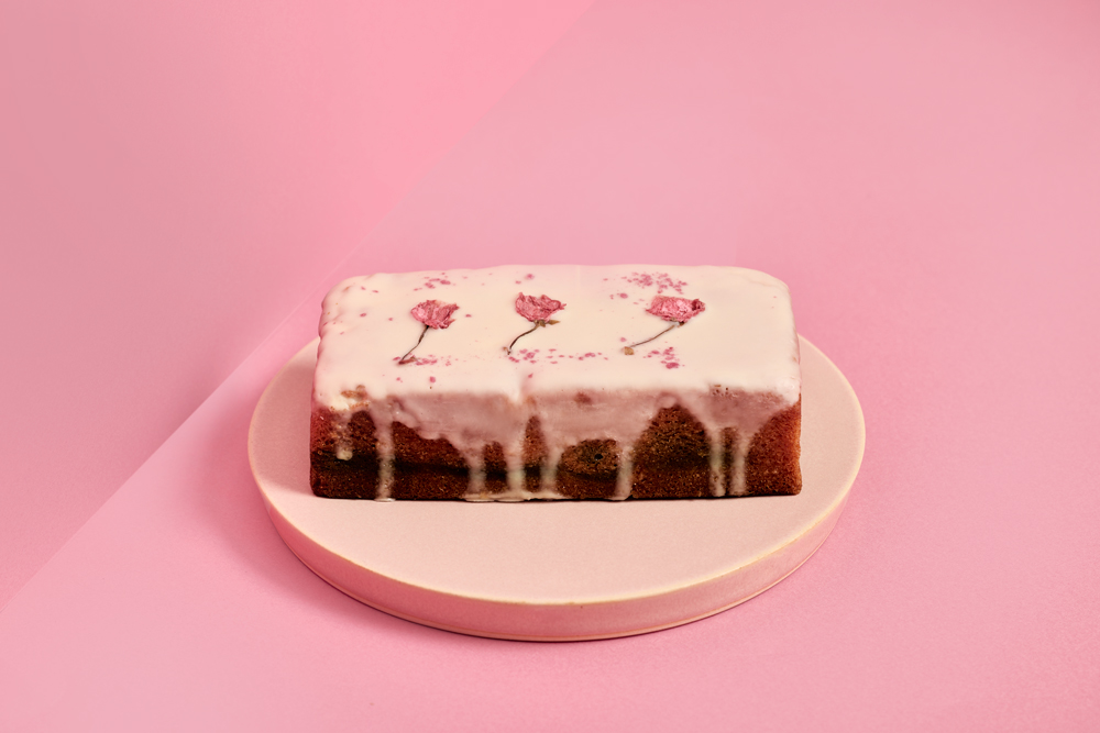 2月15日より数量限定で販売されるパティスリー「GIN NO MORI」の「スリズィエのパウンドケーキ」税込み2,700円