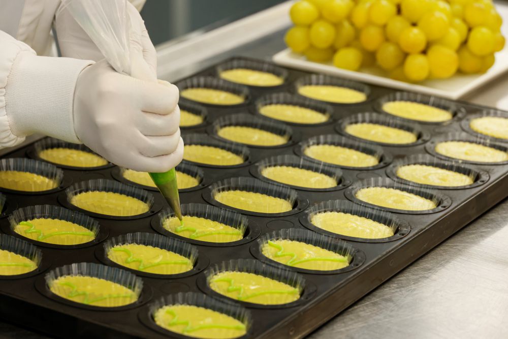 「ゴールデン富士シャインマスカットマドレーヌ~山梨・ワイナリー仕立て~」イメージ