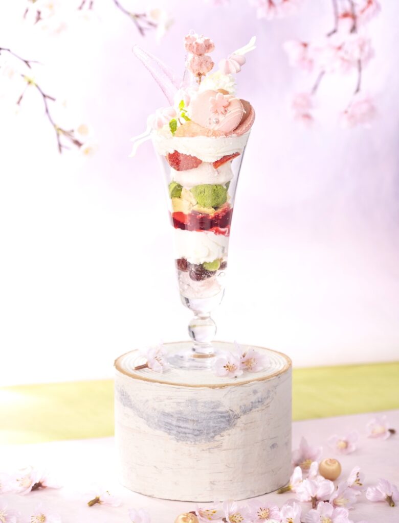 「桜パフェ」単品・税込み2,200円〜