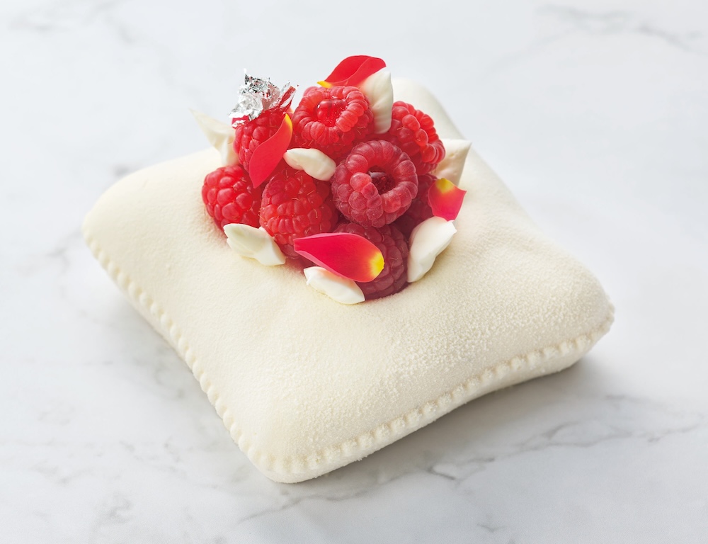 「ビジュー」税込み3,348円