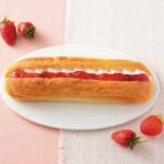 3月17日より発売される「ICHIBIKO いちごのシューロール」税込み192円(沖縄県は対象外)