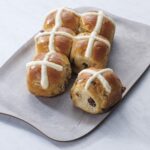 「ホットクロスバンズ」税込み918円