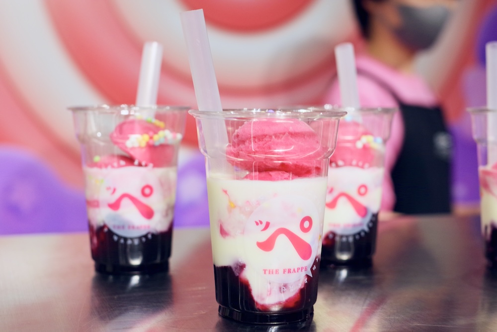 しなこさん監修「飲むブルーベリーヨーグルトッペ」イメージ