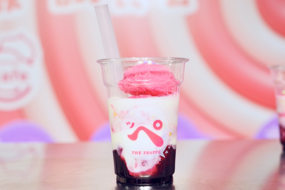 しなこさん監修「飲むブルーベリーヨーグルトッペ」イメージ