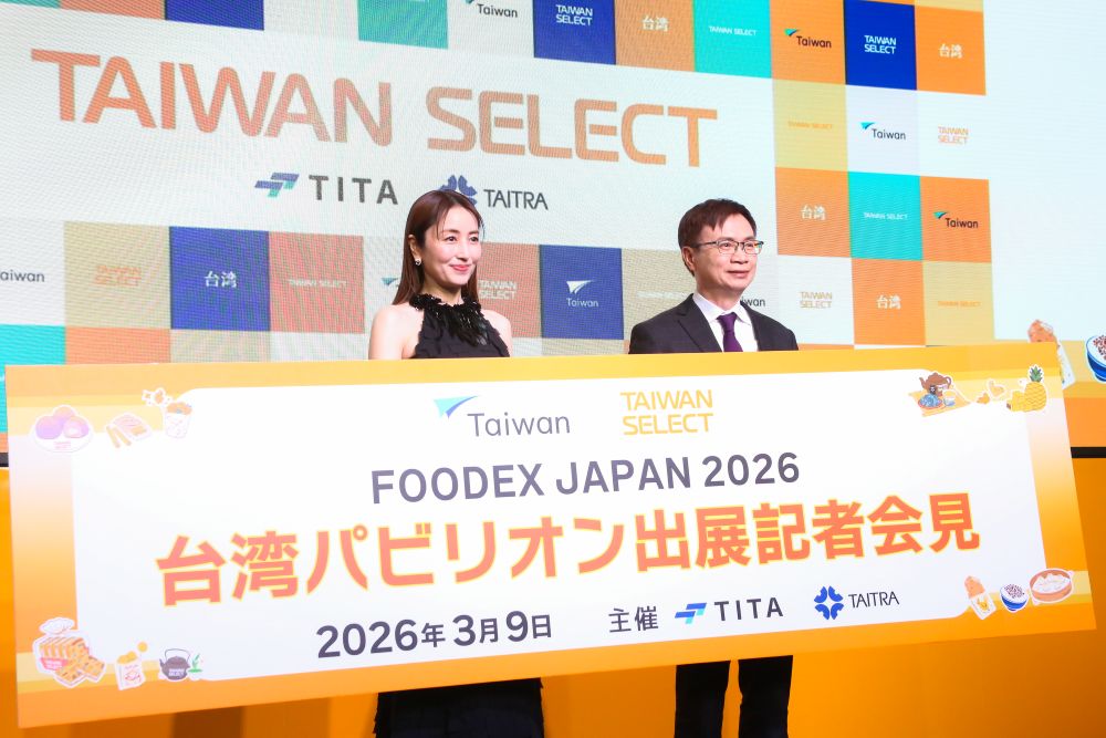 左から矢田亜希子さん、黄志芳さん