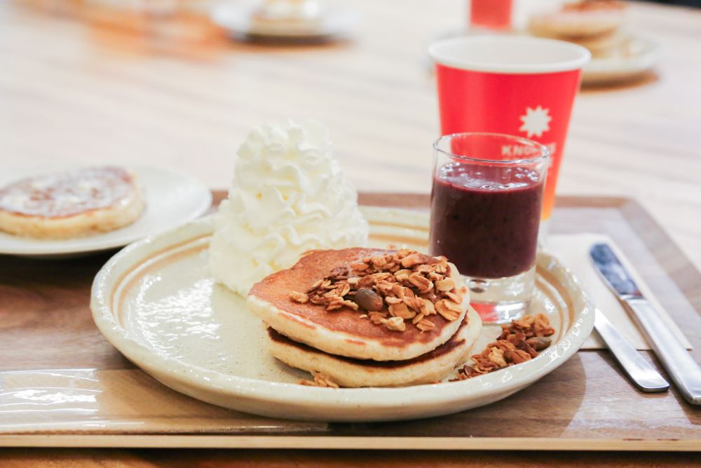 「アサイーソースパンケーキ」税込み780円