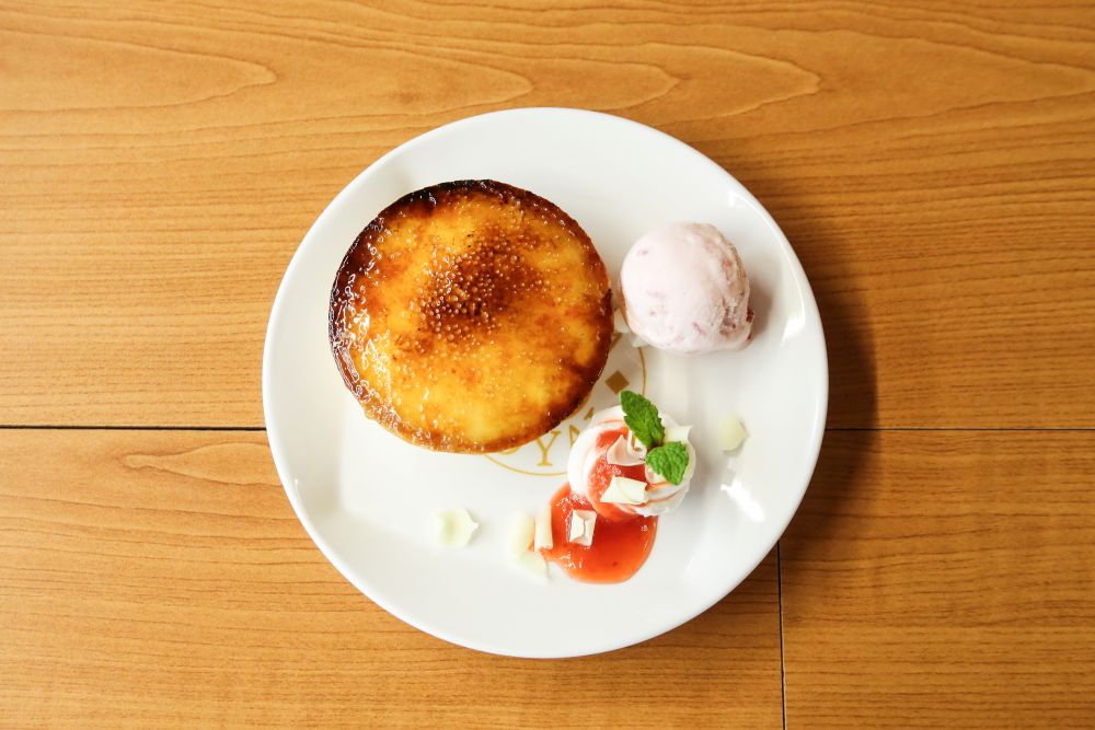 「とろけるブリュレタルト」税込み480円