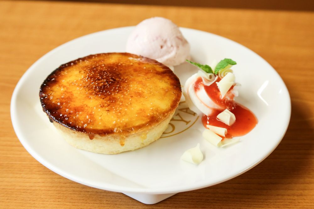 「とろけるブリュレタルト」税込み480円