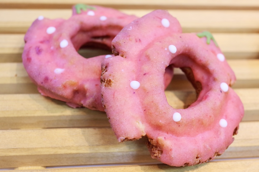 「濃厚いちごグレーズファッション」税込み275円