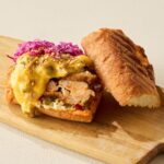 「スパイシーフリフリチキングリルサンド」税込み890円