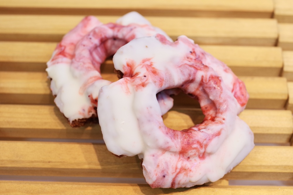 「練乳いちごミルクチョコファッション」税込み275円