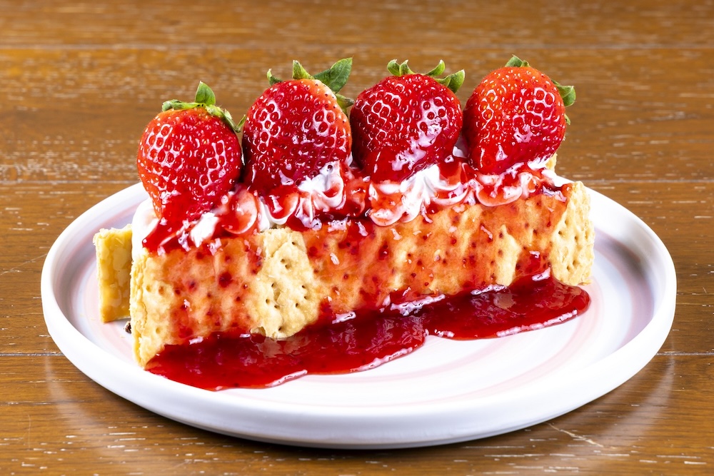 「静岡県産抹茶使用・いちごと抹茶ムース〜ミルフィーユ仕立て〜」税込み1,430円