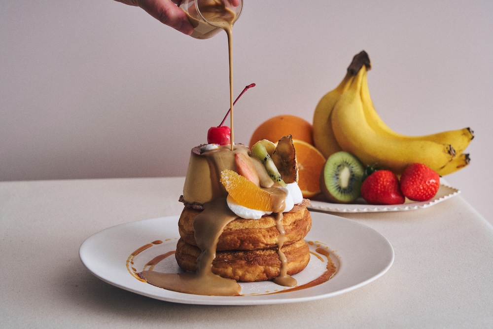 「プリンアラモードパンケーキ 黒糖ミルクティーキャラメルソース」税込み1,760円