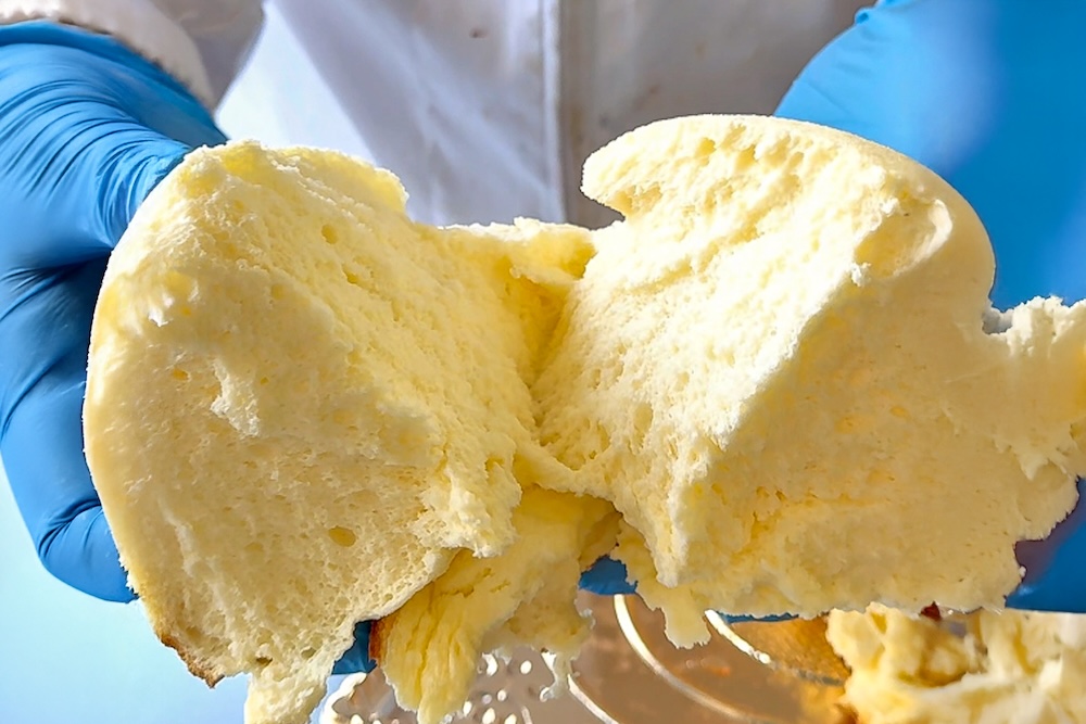 「焼きたてチーズズコットケーキ」イメージ