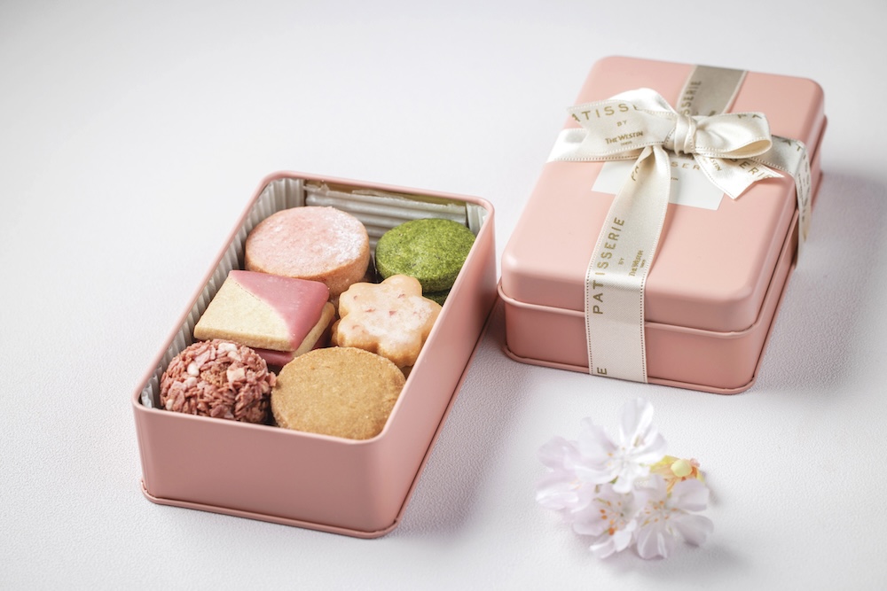 「パティスリー・バイ・ウェスティンホテル東京」で販売される「シーズナルクッキー缶～Spring～」税込み3,200円
