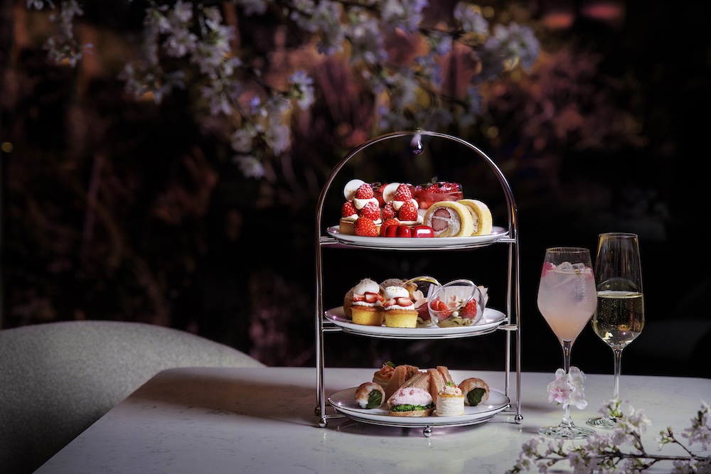 「お花見ナイトハイティー」税込み9,400円〜（サービス料含む）