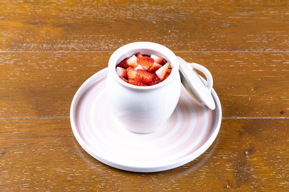 「静岡県産ほうじ茶使用・いちごとほうじ茶のティラミス」税込み1,298円