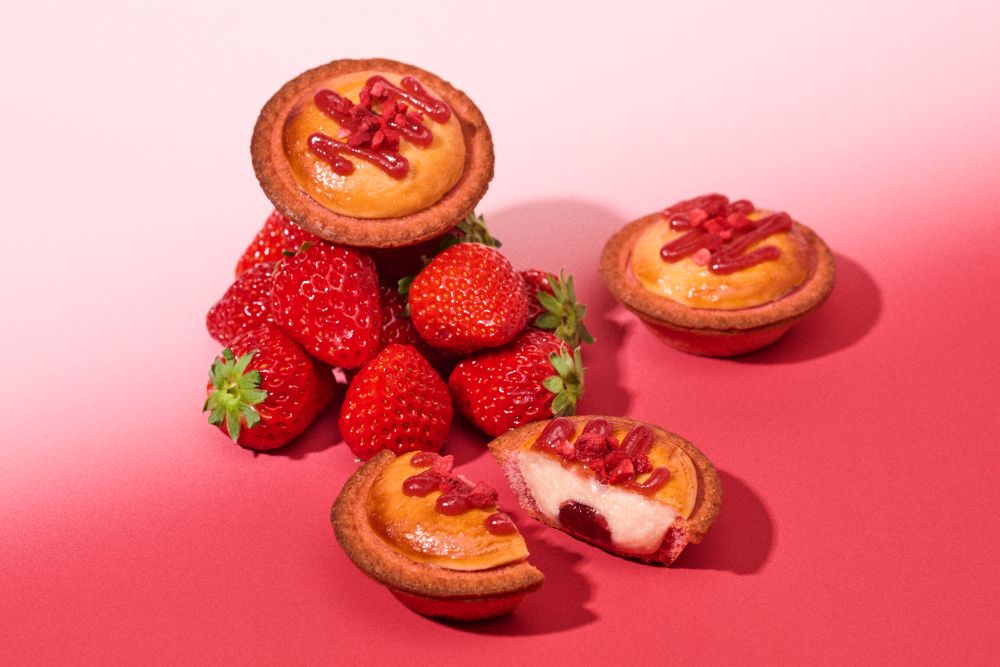 「焼きたてタルト 濃苺チーズ」イメージ