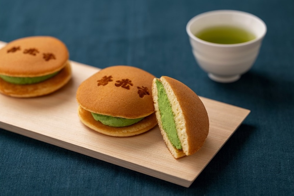 善光寺店限定「抹茶生どら焼」単品・税込み440円〜