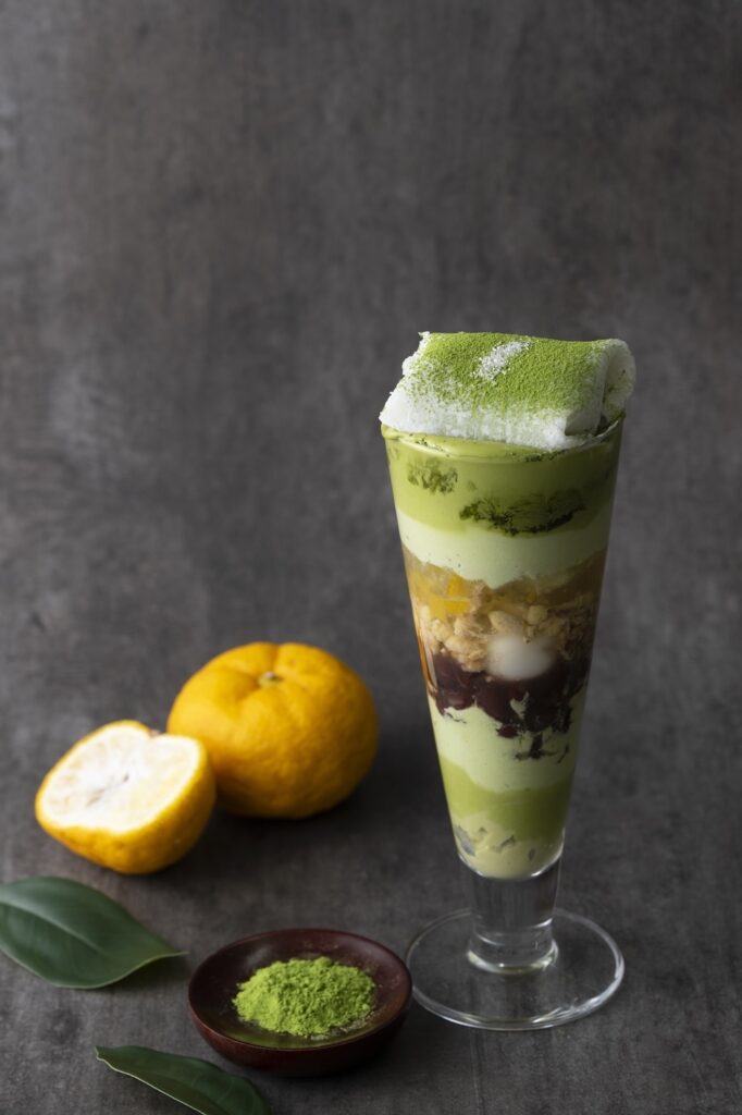 「パフェ　柚子抹茶」税込み1,600円