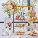 「ストリングスホテル 名古屋」のグラマシースイートにて販売される「初夏のいちごと抹茶アフタヌーンティー」イメージ