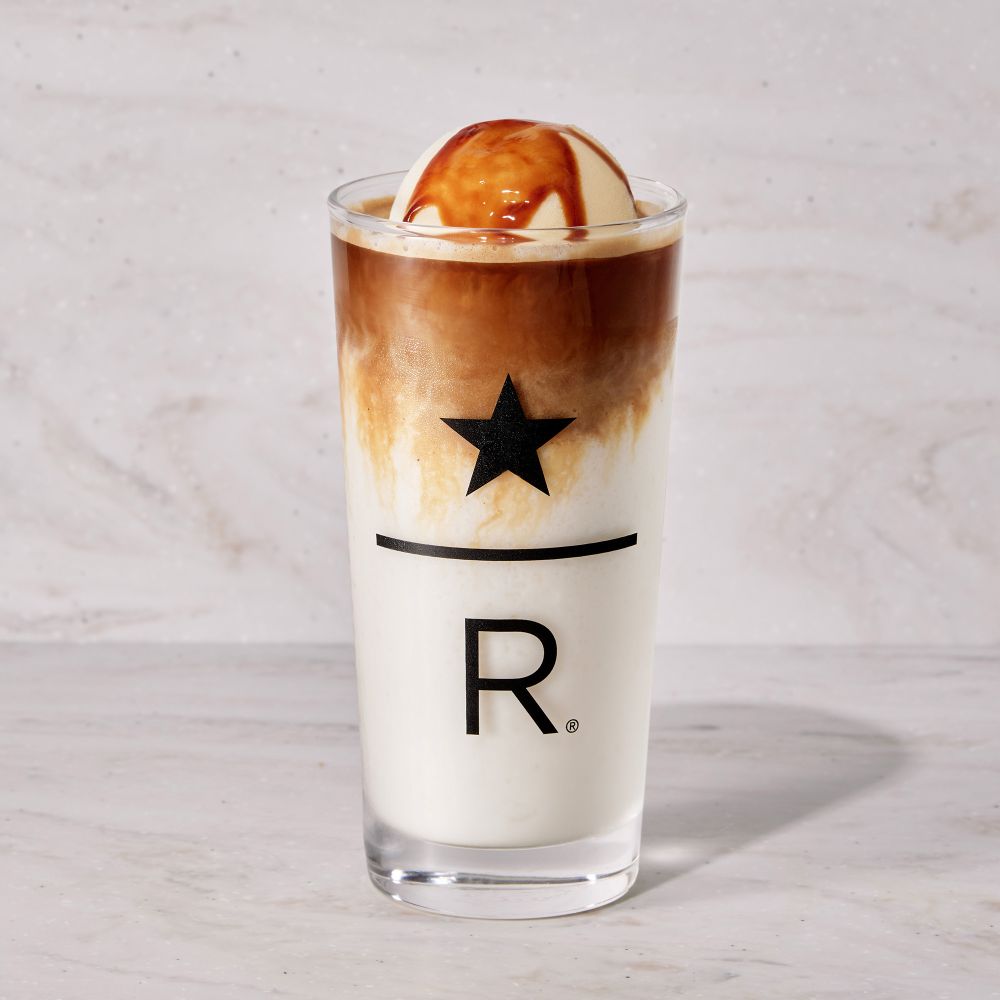 「スターバックス リザーブ エスプレッソ アフォガート フラペチーノ」イートイン・税込み880円、テイクアウト・税込み864円