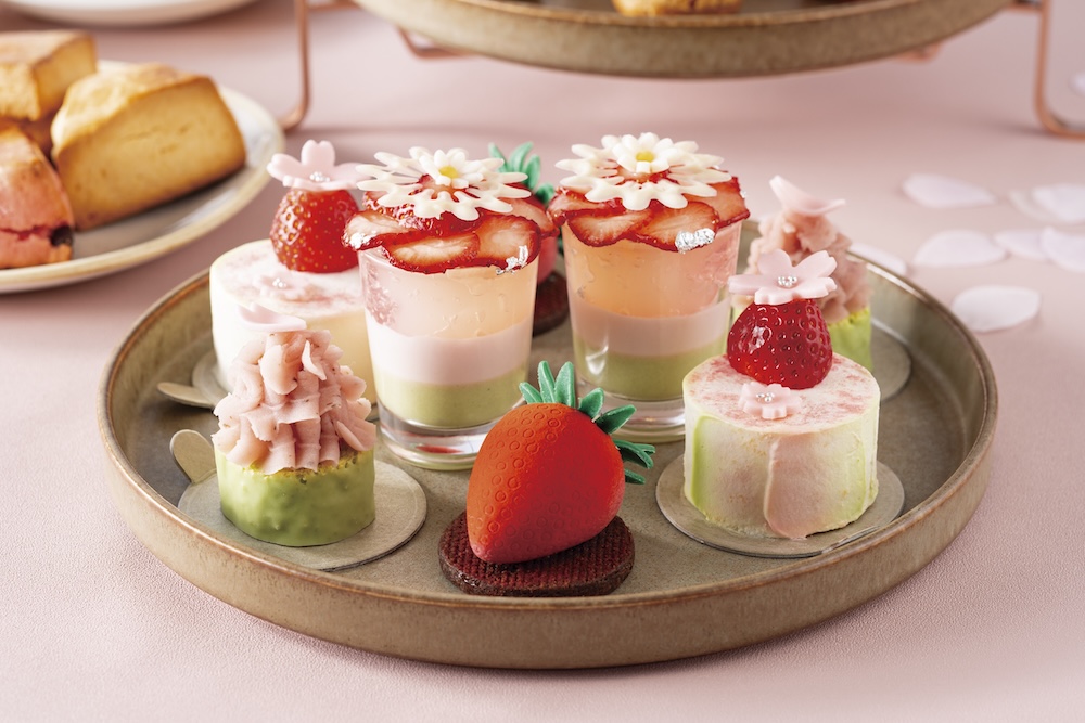 「こだわり苺の桜アフタヌーンティー 〜あまりん＆かおりん〜」イメージ