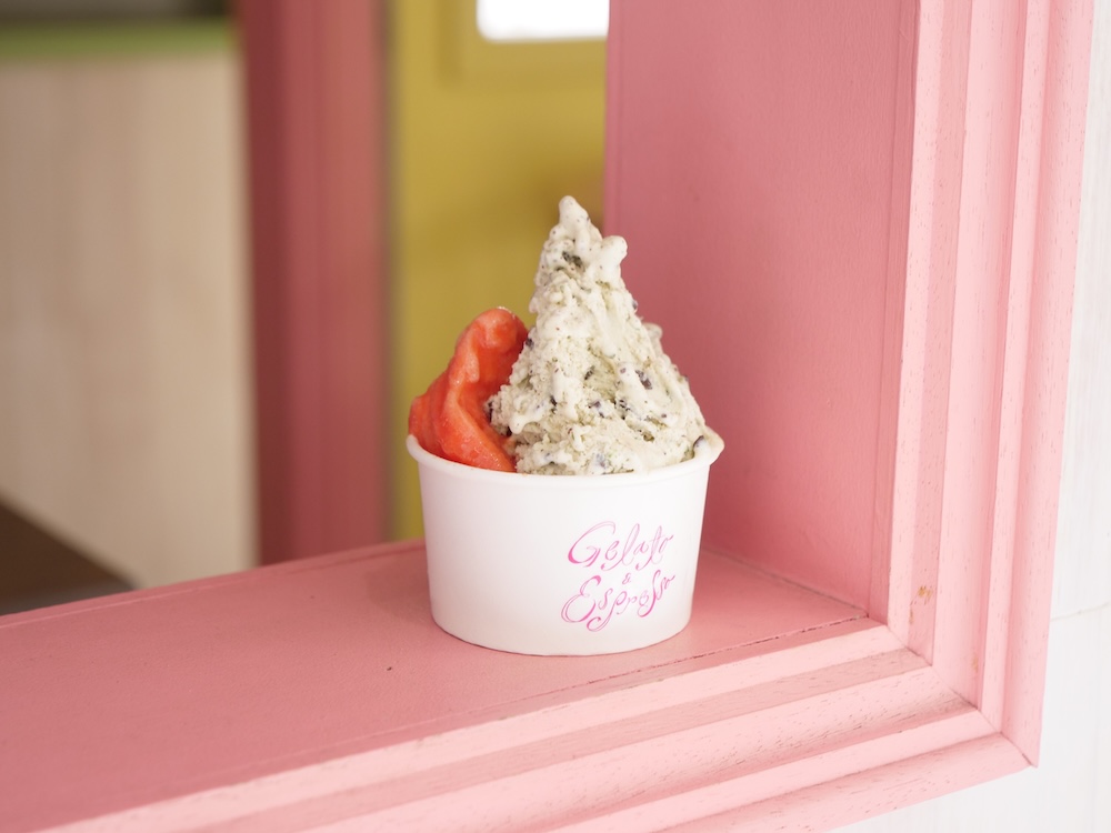 「クレープとエスプレッソとジェラートと」イメージ