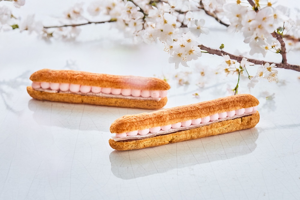 「生チョコエクレア 桜」税込み702円