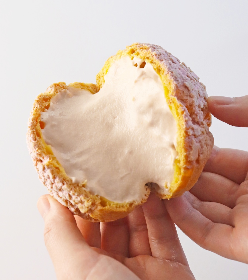 「あさぎりさくらミルクシュー」税込み450円