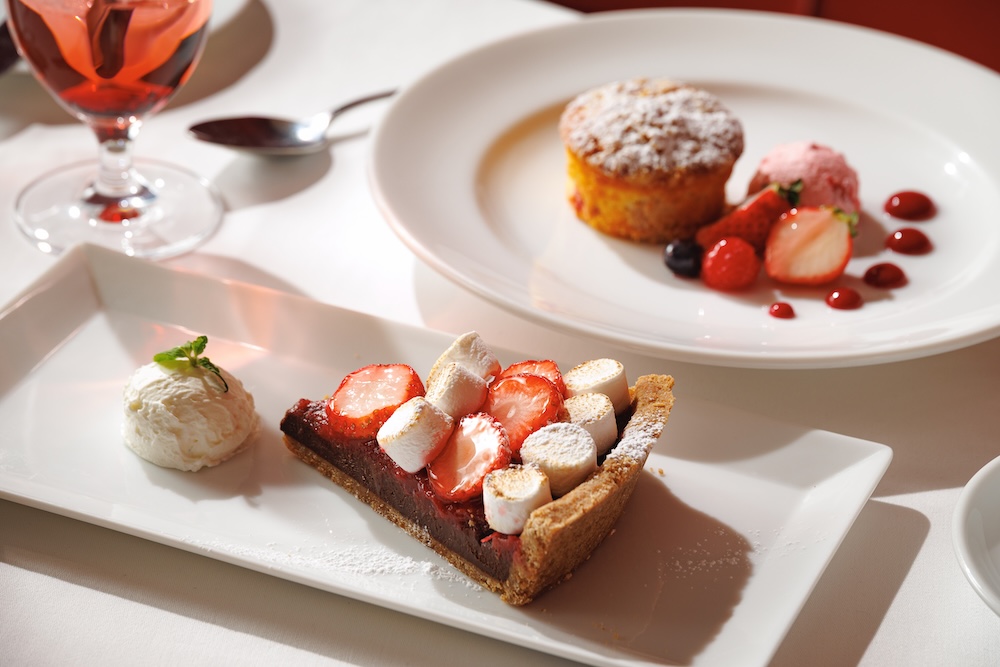 ルバーブを使った春季デザートのイメージ