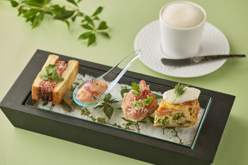 「スプリングアフタヌーンティー 〜緑耀〜」イメージ