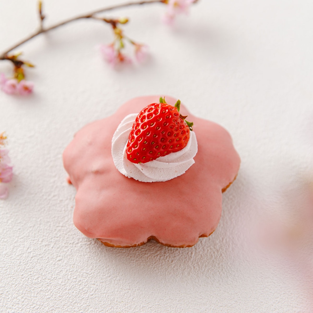 「丸ごと苺 ブロッサム」480円