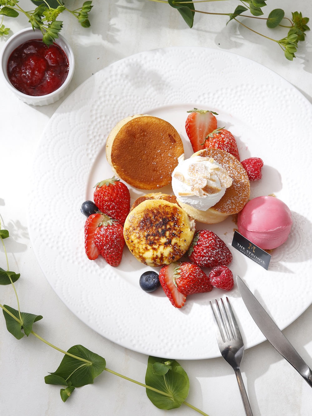 「いちごのトリプルリッチパンケーキ」イメージ