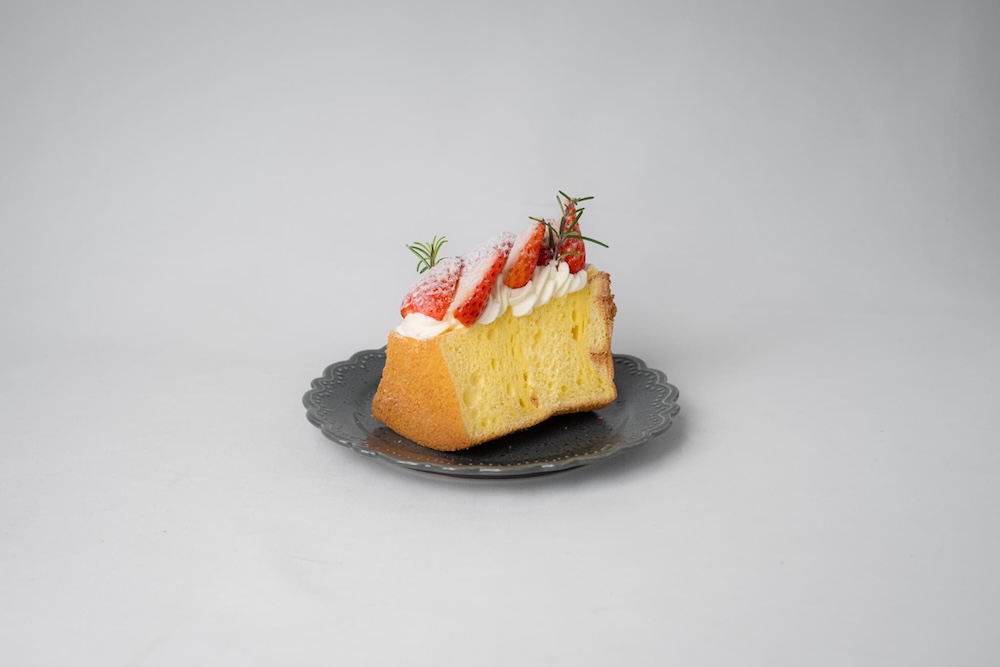 「季節のフルーツシフォンケーキ」イメージ