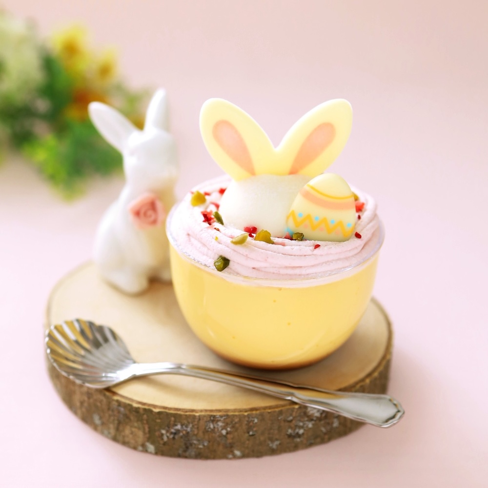 4月1日〜4月5日に販売される「ブールミッシュ」の「春のお祝い イースタープリン」627円